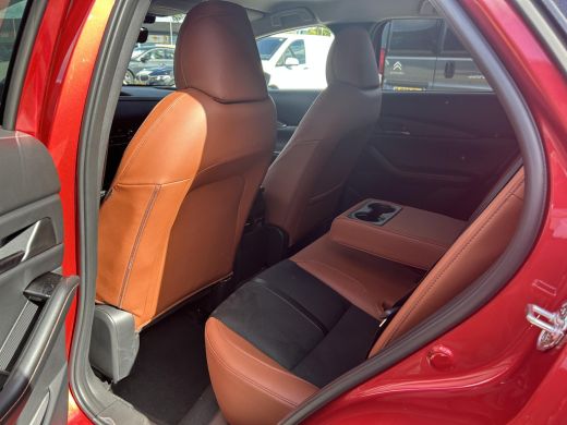 Mazda CX-30 2.5 e-SkyActiv-G M Hybrid Nagisa | € 3.700 Voorraad voordeel!! | Uit voorraad leverbaar! | Meerde... ActivLease financial lease