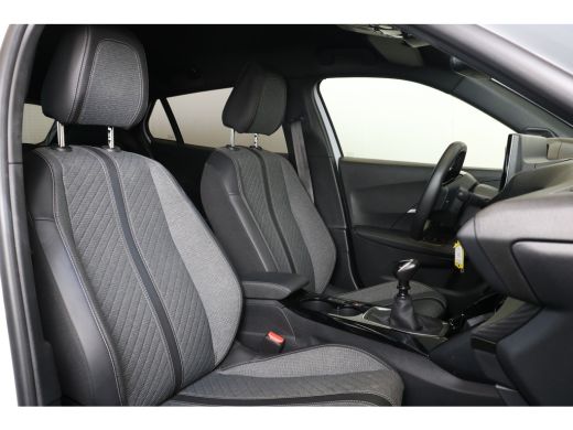 Peugeot 2008 1.2 PureTech 100 Allure | Apple Carplay/Android Auto|telefoonintegratie premium | Climate Control... ActivLease financial lease