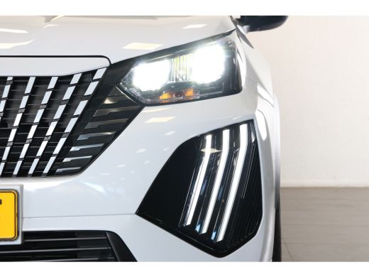 Peugeot 2008 1.2 PureTech 100 Allure | Apple Carplay/Android Auto|telefoonintegratie premium | Climate Control... ActivLease financial lease