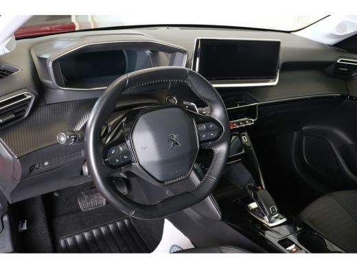 Peugeot 208 1.2 Allure 100pk Automaat | Navi | Camera | Cruise control | Climate control | DAB | Apple Carplay | ActivLease financial lease