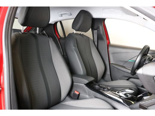Peugeot 208 1.2 Allure 100pk Automaat | Navi | Camera | Cruise control | Climate control | DAB | Apple Carplay | ActivLease financial lease