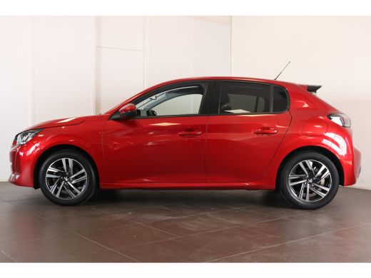Peugeot 208 1.2 Allure 100pk Automaat | Navi | Camera | Cruise control | Climate control | DAB | Apple Carplay | ActivLease financial lease