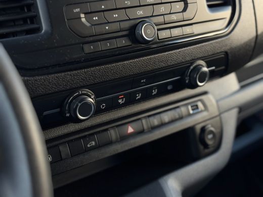 Peugeot Expert 2.0 BlueHDI 120 Standard Premium | Bluetooth telefoonvoorbereiding | DAB ontvanger | Mistlampen vóór ActivLease financial lease