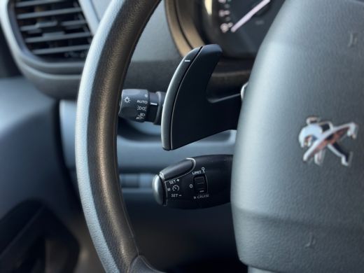 Peugeot Expert 2.0 BlueHDI 120 Standard Premium | Bluetooth telefoonvoorbereiding | DAB ontvanger | Mistlampen vóór ActivLease financial lease