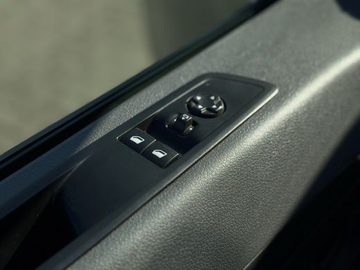 Peugeot Expert 2.0 BlueHDI 120 Standard Premium | Bluetooth telefoonvoorbereiding | DAB ontvanger | Mistlampen vóór ActivLease financial lease