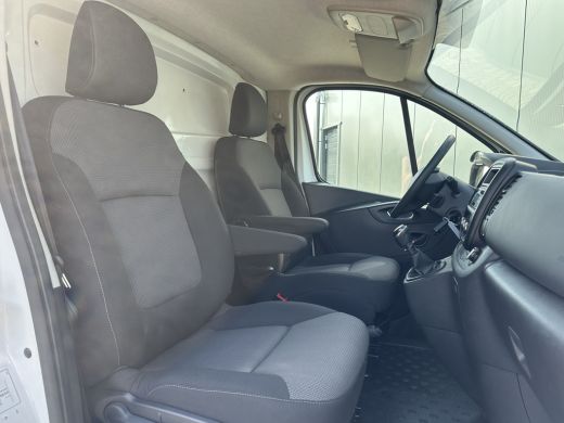 Renault Trafic 2.0 dCi 120 PK / L1H1 / 1e EIG. / 2x SCHUIFDEUR / LED KOPLAMPEN / TREKHAAK / AIRCO / CRUISE ActivLease financial lease