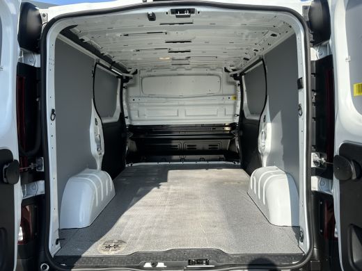 Renault Trafic 2.0 dCi 120 PK / L1H1 / 1e EIG. / 2x SCHUIFDEUR / LED KOPLAMPEN / TREKHAAK / AIRCO / CRUISE ActivLease financial lease