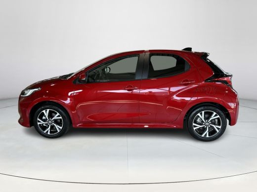 Toyota Yaris 1.5 Hybrid 115 Dynamic ActivLease financial lease