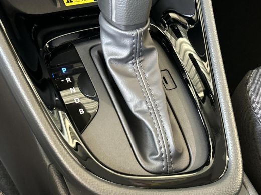 Toyota Yaris 1.5 Hybrid 115 Dynamic ActivLease financial lease