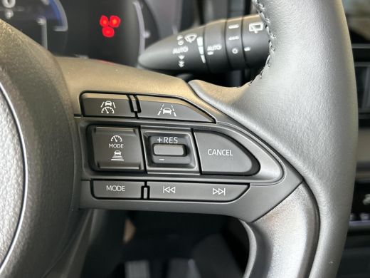 Toyota Yaris 1.5 Hybrid 115 Dynamic ActivLease financial lease