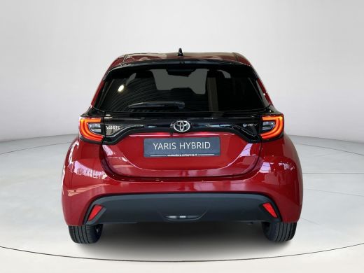 Toyota Yaris 1.5 Hybrid 115 Dynamic ActivLease financial lease