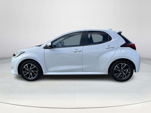Toyota Yaris 1.5 Hybrid Dynamic | Carplay | Stoelverwarming | Licht metalen velgen | LED koplampen | ActivLease financial lease