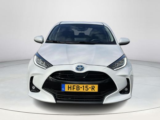 Toyota Yaris 1.5 Hybrid Dynamic | Carplay | Stoelverwarming | Licht metalen velgen | LED koplampen | ActivLease financial lease