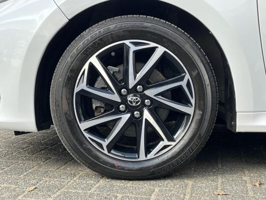 Toyota Yaris 1.5 Hybrid Dynamic | Carplay | Stoelverwarming | Licht metalen velgen | LED koplampen | ActivLease financial lease