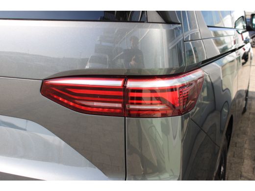 Volkswagen Multivan eHybrid | Bulli | 4Motion | L2 | 245 PK | Alcantara | Panoramadak | Trekhaak | Camera ActivLease financial lease