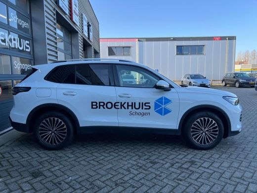 Volkswagen Tiguan 1.5 eTSI 150 pk Life Edition 7-DSG |Trekhaak | 18 Inch LMV | Comfortpakket | ActivLease financial lease