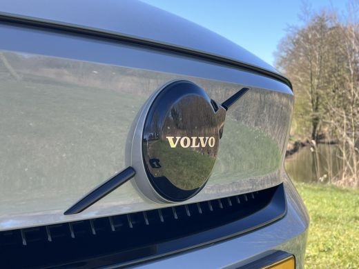Volvo  EX40 Single Motor Extended Range Plus 82 kWh | Black Pakket | Elektr. Stoelen | Camera | Pilot Assist | ActivLease financial lease