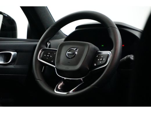 Volvo  XC40 Volvo Recharge Core 70 kWh | Climate-Pack: Warmtepomp | Stuur/stoelverwarming | Camera | Getint g... ActivLease financial lease