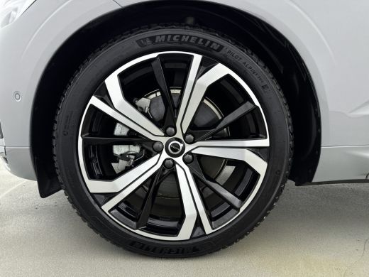Volvo  XC60 T8 Recharge Ultimate Bright | 21" | Luchtvering | B&W | 360 Camera | Gelaagd glas | Trekhaak | Pa... ActivLease financial lease