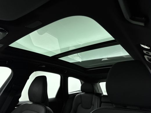 Volvo  XC60 T8 Recharge Ultimate Bright | 21" | Luchtvering | B&W | 360 Camera | Gelaagd glas | Trekhaak | Pa... ActivLease financial lease