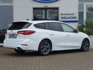 Ford Focus Wagon 1.0 EcoB 155PK Automaat Hybrid ST Line Panoramadak | Winterpack | Camera | Cruise control a...
