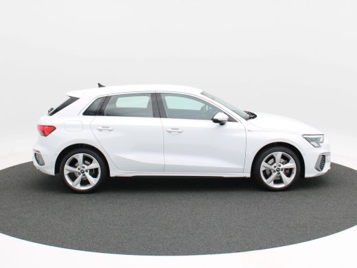 Audi A3 Sportback 40 TFSi e 204 Pk Automaat S-Line | Full LED | 18 Inch | Adaptive Cruise | App Connect |... ActivLease financial lease