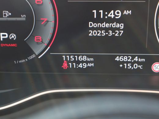 Audi A4 Avant 35 TFSI Launch edition Business TREKHAAK 1e EIG AUTOMAAT ActivLease financial lease