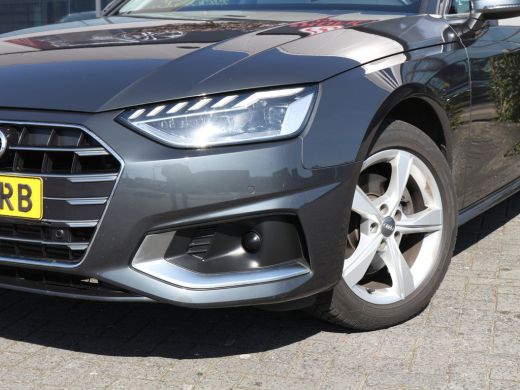 Audi A4 Avant 35 TFSI Launch edition Business TREKHAAK 1e EIG AUTOMAAT ActivLease financial lease