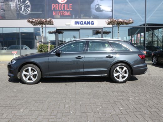 Audi A4 Avant 35 TFSI Launch edition Business TREKHAAK 1e EIG AUTOMAAT ActivLease financial lease