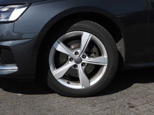 Audi A4 Avant 35 TFSI Launch edition Business TREKHAAK 1e EIG AUTOMAAT ActivLease financial lease