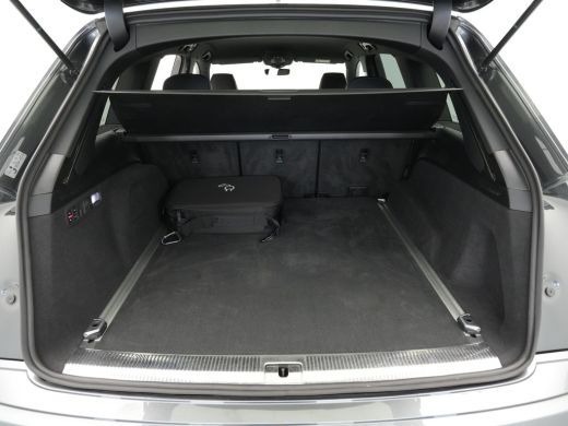 Audi Q7 55 TFSI e quattro Pro Line S Luchtvering Leer Trekhaak Navigatie Carplay ActivLease financial lease