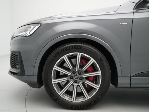 Audi Q7 55 TFSI e quattro Pro Line S Luchtvering Leer Trekhaak Navigatie Carplay ActivLease financial lease