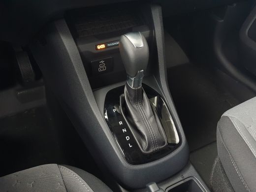Ford Transit Courier 1.0 EcoBoost 125PK Automaat Limited | Camera | Geen BPM ActivLease financial lease