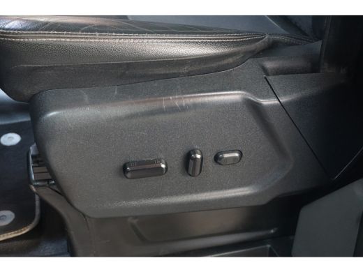 Ford Transit Custom 320 2.0 TDCI L1H1 Sport | Bi-Xenon | 18" lichtmetaal | Achterspoiler | Stoelverwarming | ActivLease financial lease