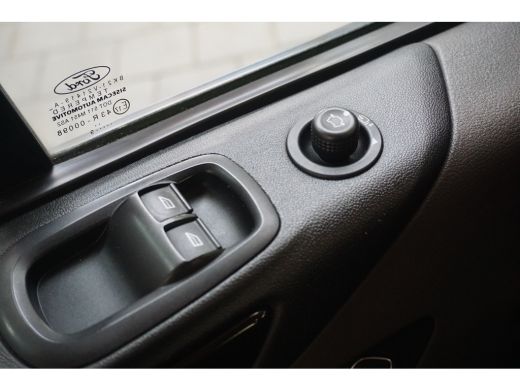 Ford Transit Custom 320 2.0 TDCI L1H1 Sport | Bi-Xenon | 18" lichtmetaal | Achterspoiler | Stoelverwarming | ActivLease financial lease