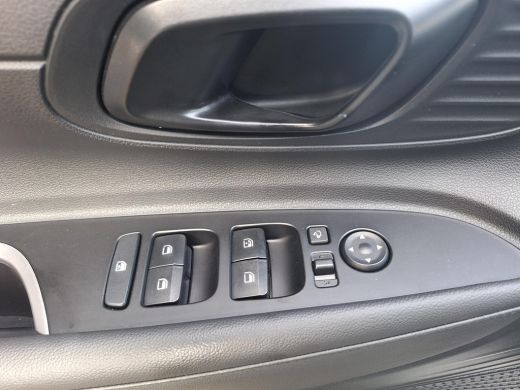 Hyundai i20 1.0 T-GDI Comfort Smart | Kop-er-af-Voordeel! | Garantie t/m 04.2029! | Rijklaarprijs! | ActivLease financial lease
