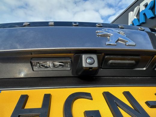 Peugeot 2008 1.2 PureTech Allure Pack Automaat | App Connect ActivLease financial lease