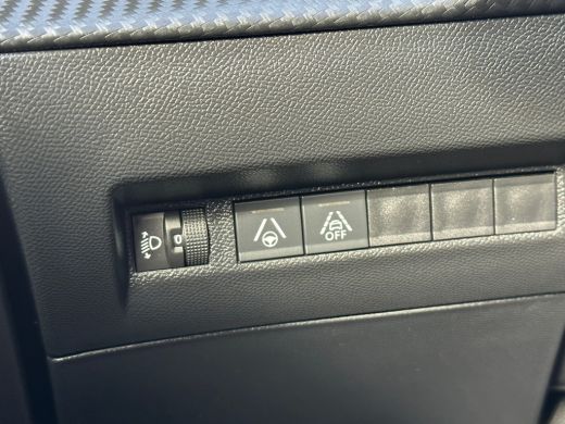 Peugeot 2008 1.2 PureTech Allure Pack Automaat | App Connect ActivLease financial lease