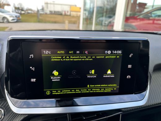 Peugeot 2008 1.2 PureTech Allure Pack Automaat | App Connect ActivLease financial lease