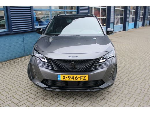 Peugeot 3008 Peugeot 1.6 HYbrid 225 pk GT | panorama dak| | Achteruitrijcamera | Afwijkende dakkleur | Apple C... ActivLease financial lease