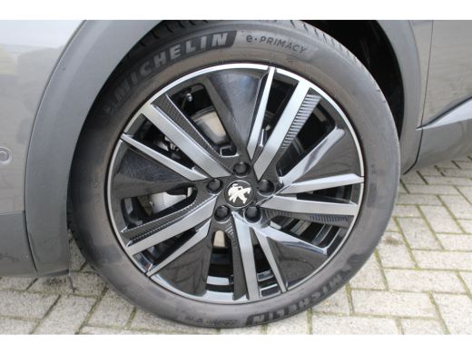 Peugeot 3008 Peugeot 1.6 HYbrid 225 pk GT | panorama dak| | Achteruitrijcamera | Afwijkende dakkleur | Apple C... ActivLease financial lease