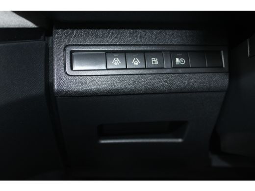 Peugeot 3008 Peugeot 1.6 HYbrid 225 pk GT | panorama dak| | Achteruitrijcamera | Afwijkende dakkleur | Apple C... ActivLease financial lease