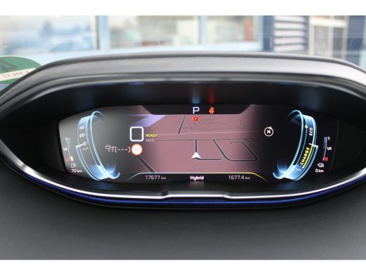 Peugeot 3008 Peugeot 1.6 HYbrid 225 pk GT | panorama dak| | Achteruitrijcamera | Afwijkende dakkleur | Apple C... ActivLease financial lease