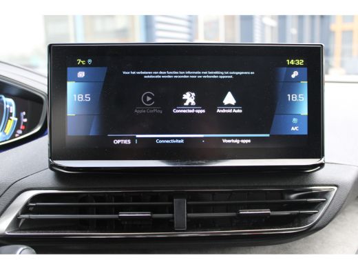 Peugeot 3008 Peugeot 1.6 HYbrid 225 pk GT | panorama dak| | Achteruitrijcamera | Afwijkende dakkleur | Apple C... ActivLease financial lease