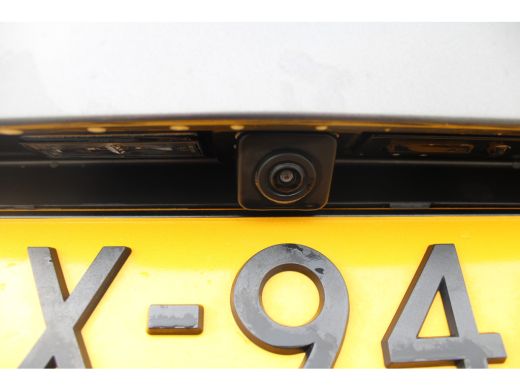 Peugeot 3008 Peugeot 1.6 HYbrid 225 pk GT | panorama dak| | Achteruitrijcamera | Afwijkende dakkleur | Apple C... ActivLease financial lease