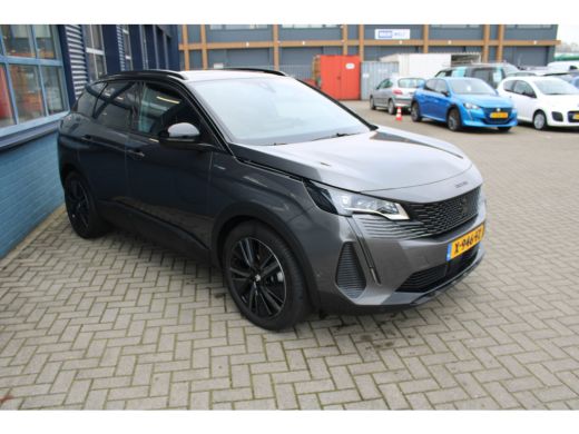 Peugeot 3008 Peugeot 1.6 HYbrid 225 pk GT | panorama dak| | Achteruitrijcamera | Afwijkende dakkleur | Apple C... ActivLease financial lease