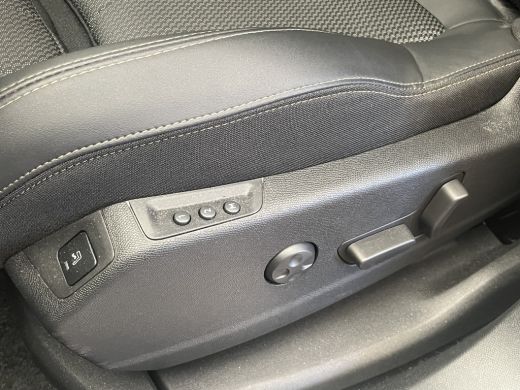 Peugeot 3008 Peugeot 1.6 HYbrid 225 GT | Apple Carplay/Android Auto|telefoonintegratie premium | Cruise contro... ActivLease financial lease