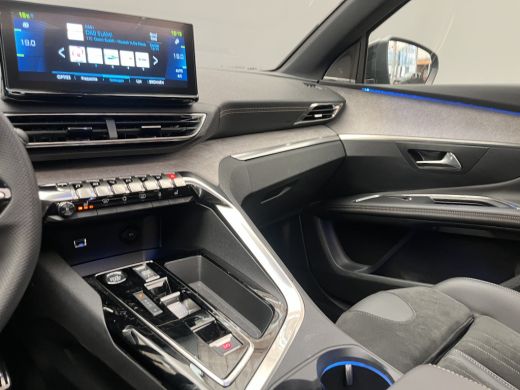 Peugeot 3008 Peugeot 1.6 HYbrid 225 GT Black Pack | Panoramisch Kanteldak | Elec.Stoel | Massage | Elec.Klep |... ActivLease financial lease
