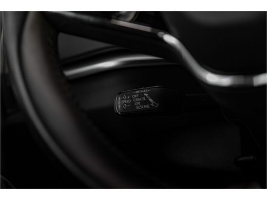 Skoda Karoq 1.5 TSI ACT Business Edition Plus | Trekhaak | Adapt. Cruise | Camera | Carplay ActivLease financial lease