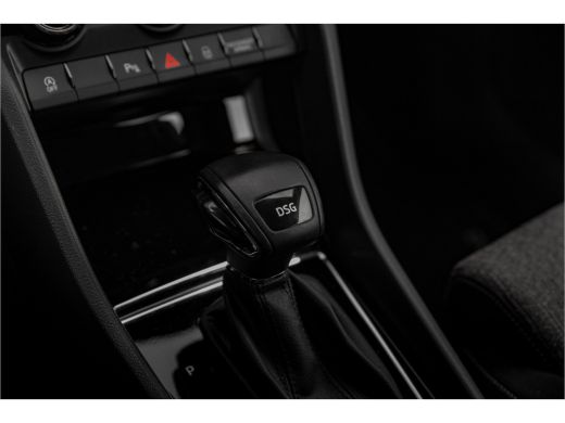 Skoda Karoq 1.5 TSI ACT Business Edition Plus | Trekhaak | Adapt. Cruise | Camera | Carplay ActivLease financial lease